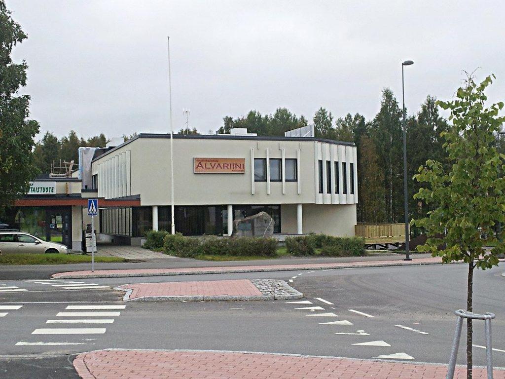 Hotel Alvariini Alajärvi Exteriör bild